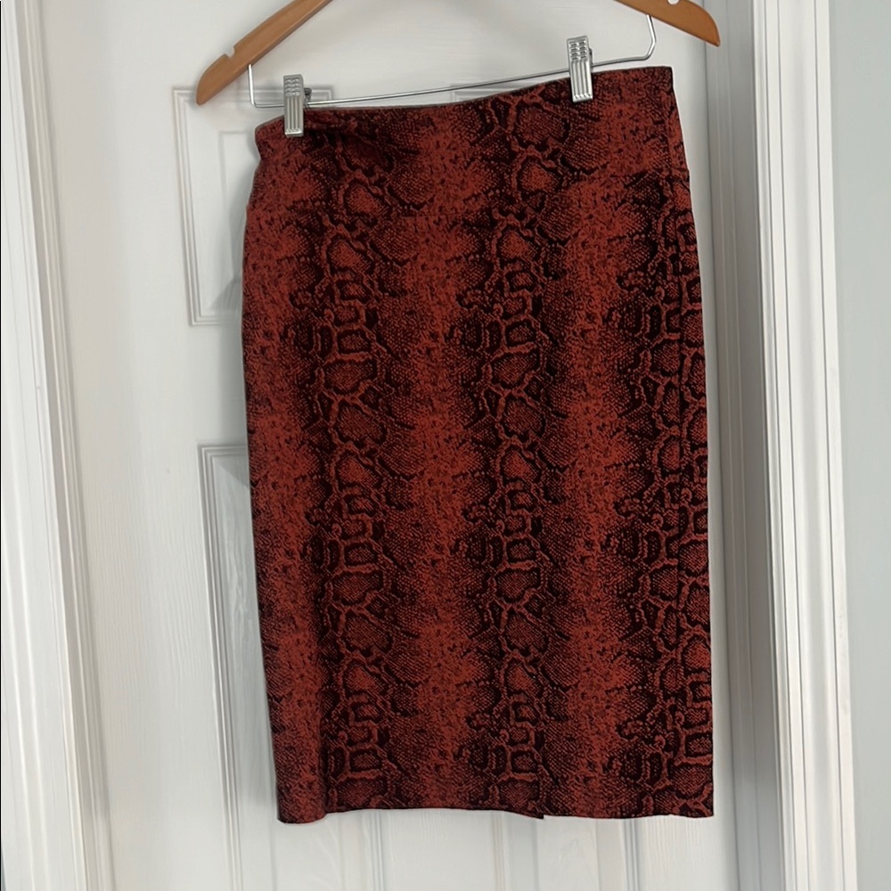 Elegant Red Snake Print Skirt